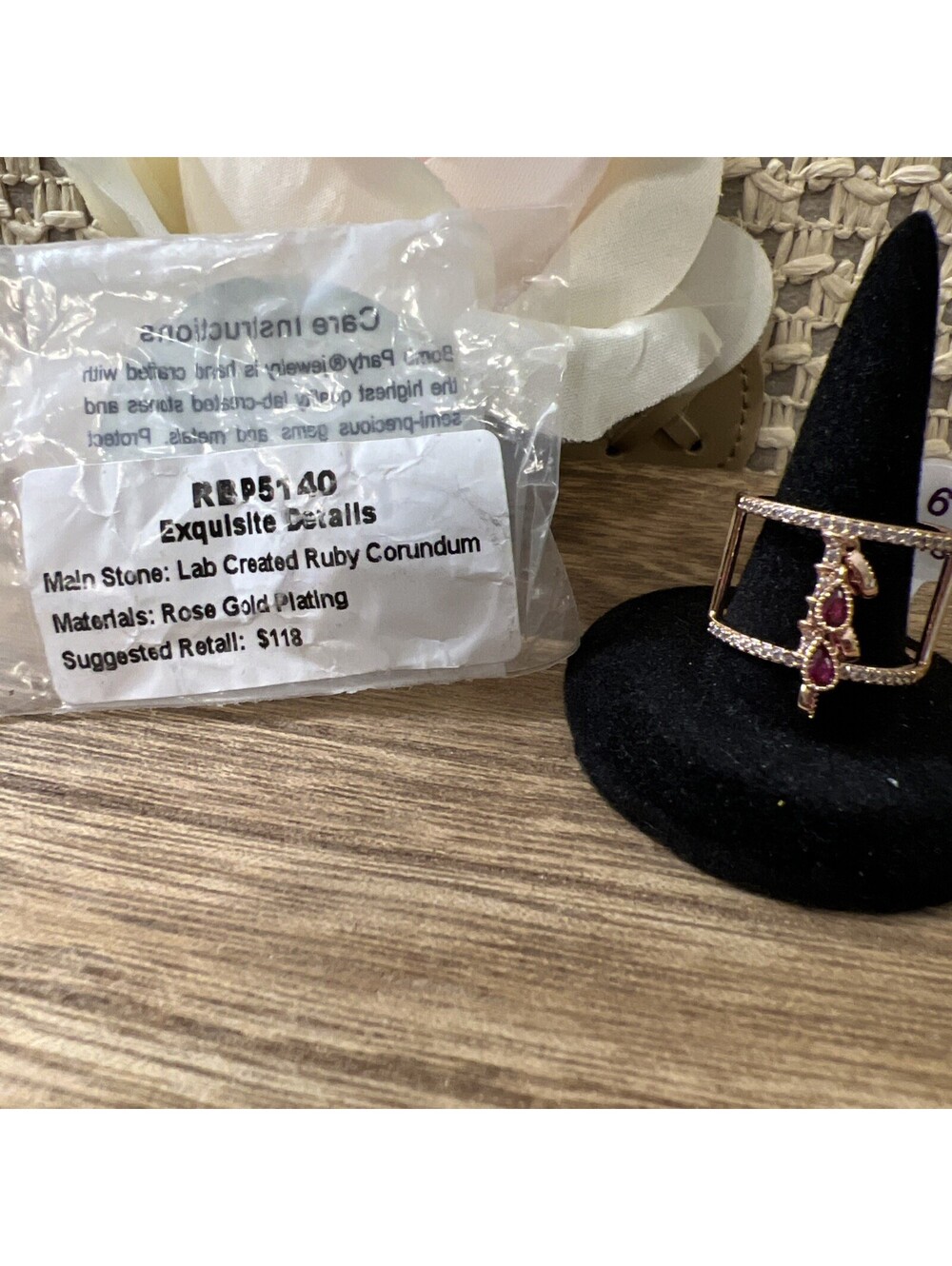 Bomb Party Ring Size 9. Exquisite Details. Ruby Corundum. Rose Gold Plating.